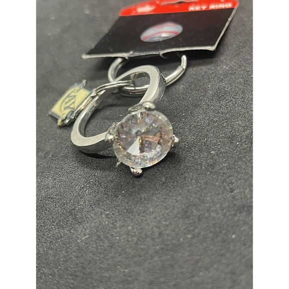 MLB Official Tampa Bay Rays Key‎ Ring Logo Diamond Ring Keychain - Picture 2 of 3